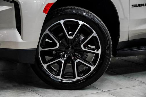 2024 Chevrolet Suburban RST