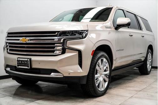 2023 Chevrolet Suburban 4WD High Country