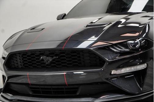 2022 Ford Mustang EcoBoost