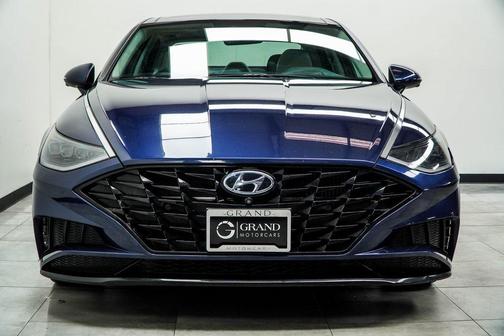 2022 Hyundai SONATA Limited