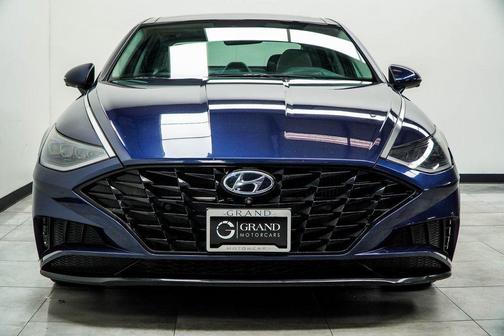 2022 Hyundai SONATA Limited