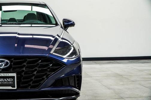 2022 Hyundai SONATA Limited