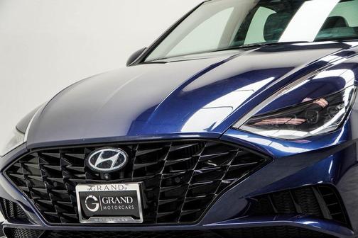 2022 Hyundai SONATA Limited