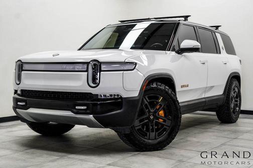 2023 Rivian R1S Adventure