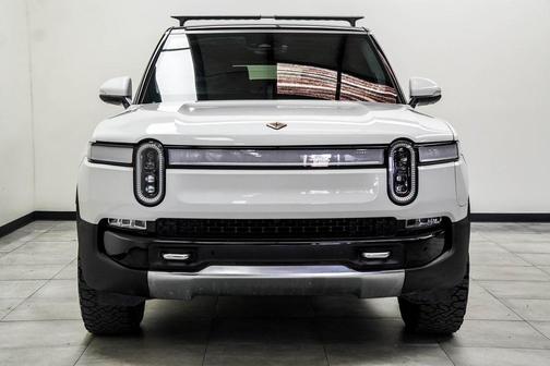 2023 Rivian R1S Adventure