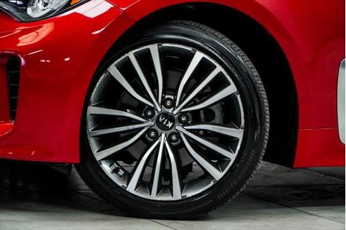 2019 Kia Stinger Base