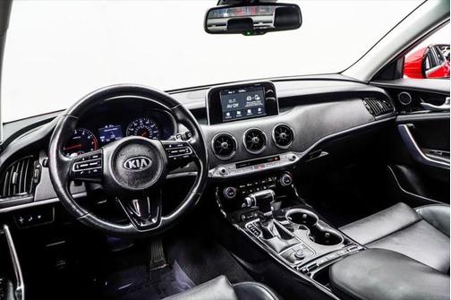 2019 Kia Stinger Base