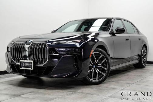Carbon Black Metallic 2023 BMW 760 i xDrive