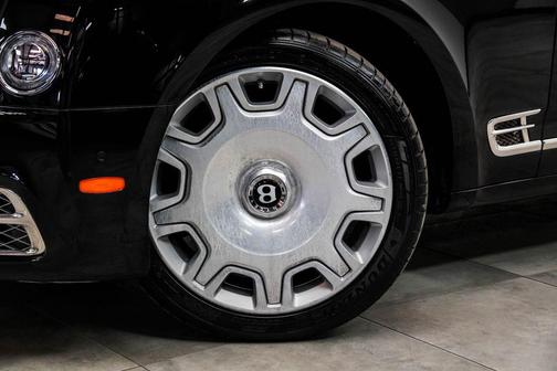 Black 2018 Bentley Mulsanne Base