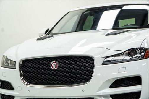 2019 Jaguar F-PACE 30t Prestige