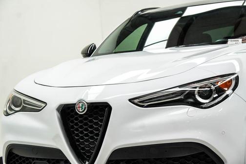 2023 Alfa Romeo Stelvio Veloce AWD