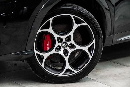 Alfa Black 2024 Alfa Romeo Tonale Veloce EAWD