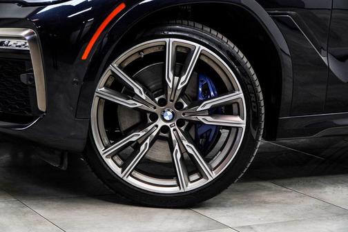 2020 BMW X6 M50i