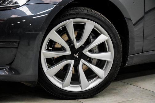 2020 Tesla Model 3 Standard Range