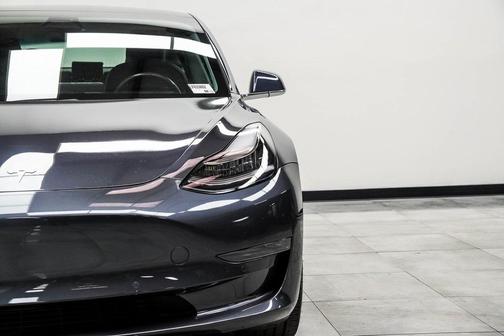 2020 Tesla Model 3 Standard Range