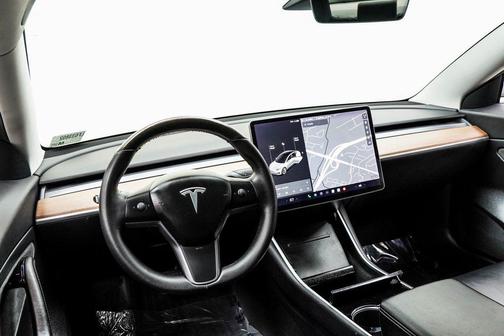 2020 Tesla Model 3 Standard Range