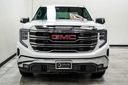 Summit White 2025 GMC Sierra 1500 SLT
