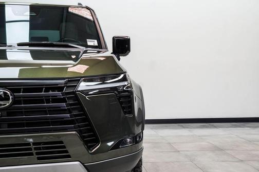 Green Pearl 2024 Lexus GX 550 Overtrail