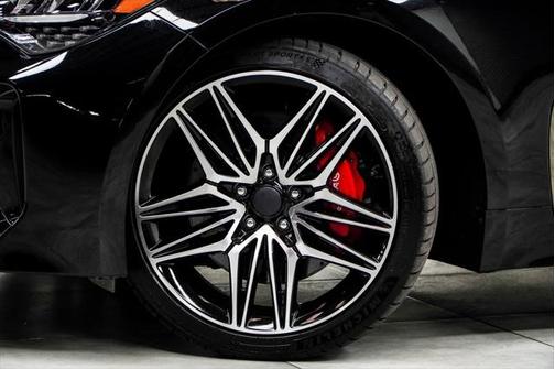2022 Kia Stinger GT1