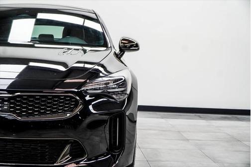 2022 Kia Stinger GT1