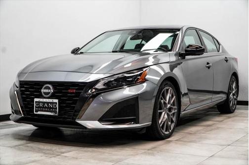 2023 Nissan Altima SR VC-Turbo FWD