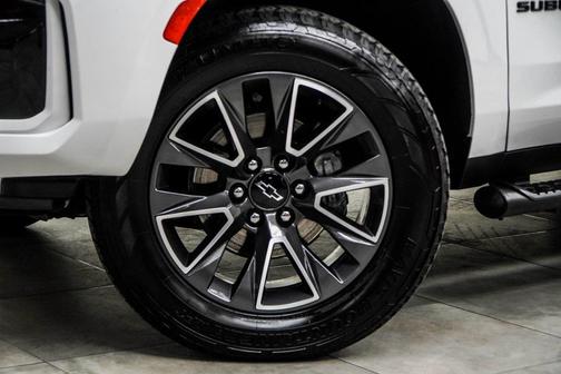 2023 Chevrolet Suburban 4WD Z71