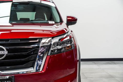 Scarlet Ember Tintcoat 2023 Nissan Pathfinder SL 4WD