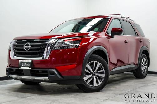 Scarlet Ember Tintcoat 2023 Nissan Pathfinder SL 4WD