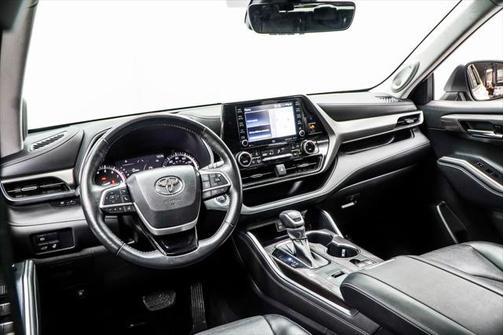 2022 Toyota Highlander Limited