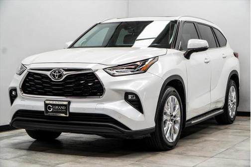2022 Toyota Highlander Limited