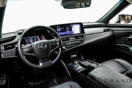 2022 Lexus ES 350 Base
