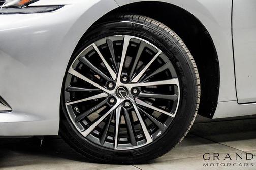 2022 Lexus ES 350 Base