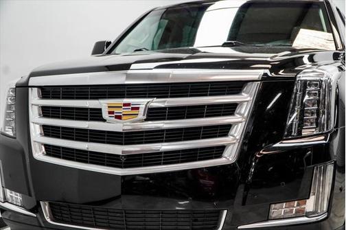 2019 Cadillac Escalade ESV Luxury