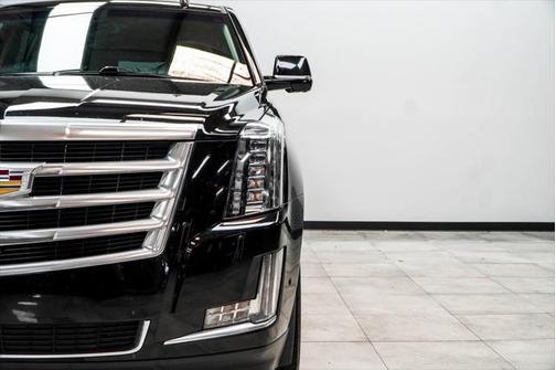 2019 Cadillac Escalade ESV Luxury