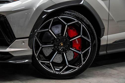 Gray 2024 Lamborghini Urus Performante