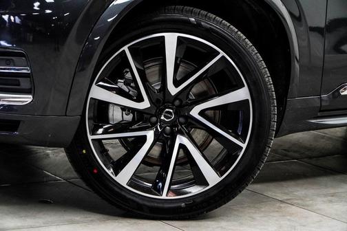 2021 Volvo XC90 Recharge Plug-In Hybrid T8 Inscription Expression 7 Passenger