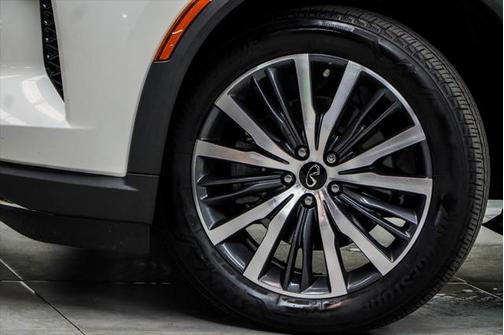 2022 INFINITI QX60 SENSORY