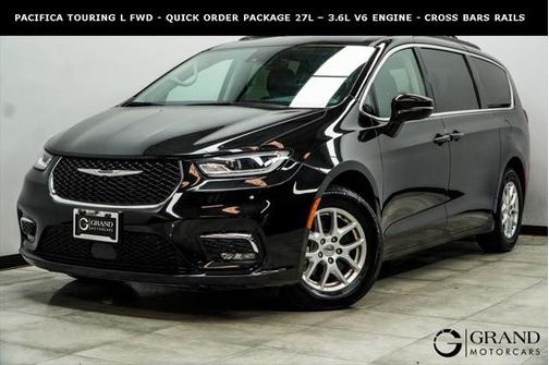 2022 Chrysler Pacifica Touring L