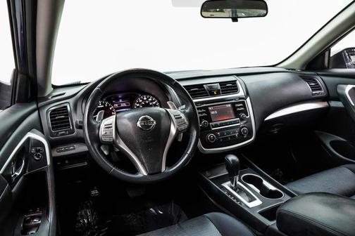 Deep Blue Pearl 2016 Nissan Altima 3.5 SR