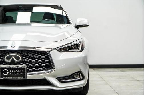2019 INFINITI Q60 3.0T LUXE