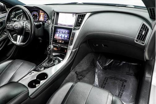 2019 INFINITI Q60 3.0T LUXE