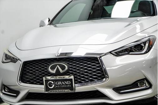 2019 INFINITI Q60 3.0T LUXE
