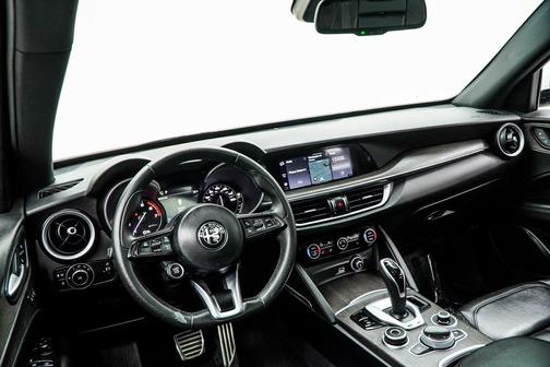 2022 Alfa Romeo Stelvio Ti