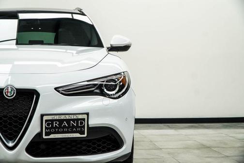 2022 Alfa Romeo Stelvio Ti
