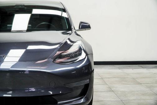 2019 Tesla Model 3 Mid Range