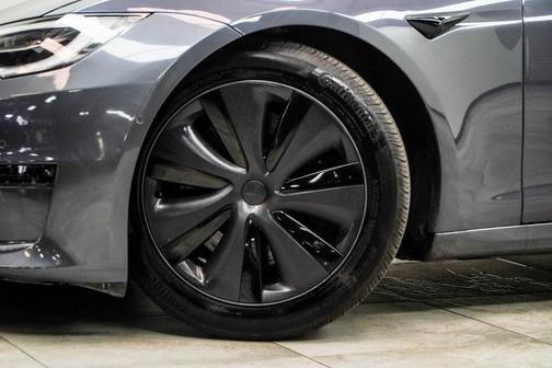 2021 Tesla Model S Plaid