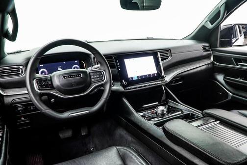 2023 Jeep Wagoneer L Series II 4x4