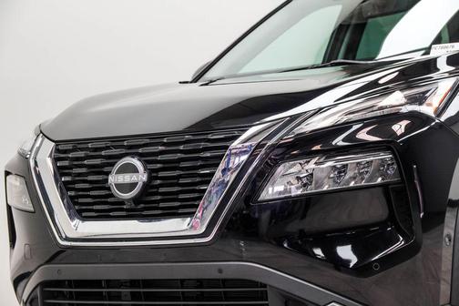 Super Black 2023 Nissan Rogue SL