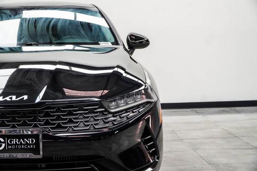 2023 Kia K5 LXS
