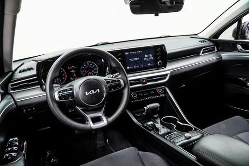 2023 Kia K5 LXS